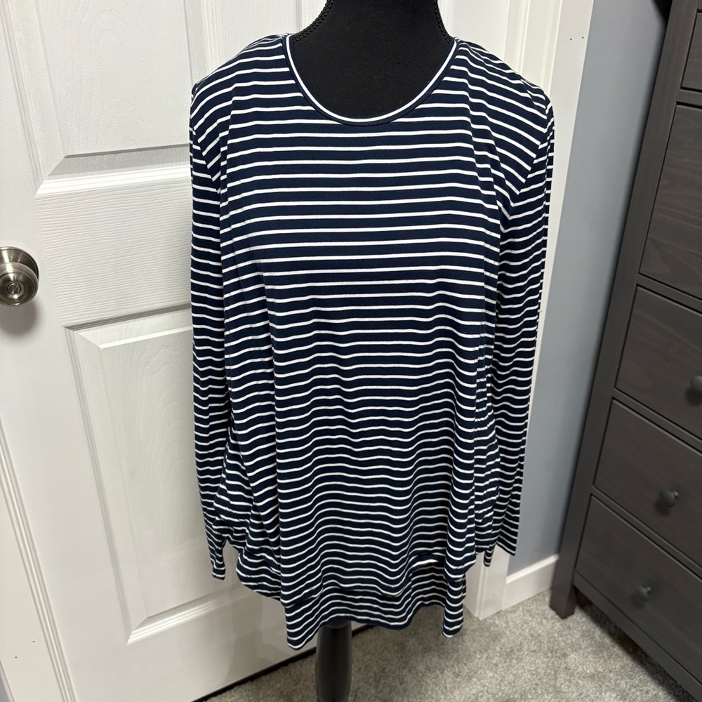 Bae. Maternity Top
